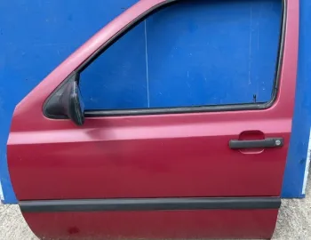 Ușă față - Culoare: Vișiniu, Parte montare: Stânga față - Volkswagen Golf 3 generation [1991 - 1998] Hatchback 5-doors 1.6 MT (75 hp)