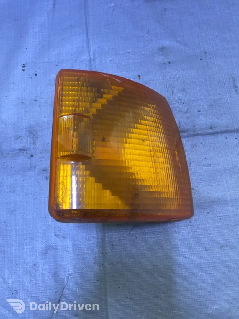 Semnalizator - Culoare: Portocaliu, Parte montare: Dreapta față - Volkswagen Transporter T4 [1990 - 2003] Van 2.5 TDI L MT (102 hp)