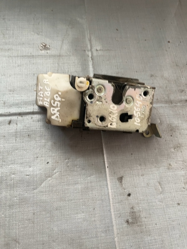 Broască ușă - Parte montare: Dreapta spate - Fiat Albea 1 generation [2002 - 2012] Sedan