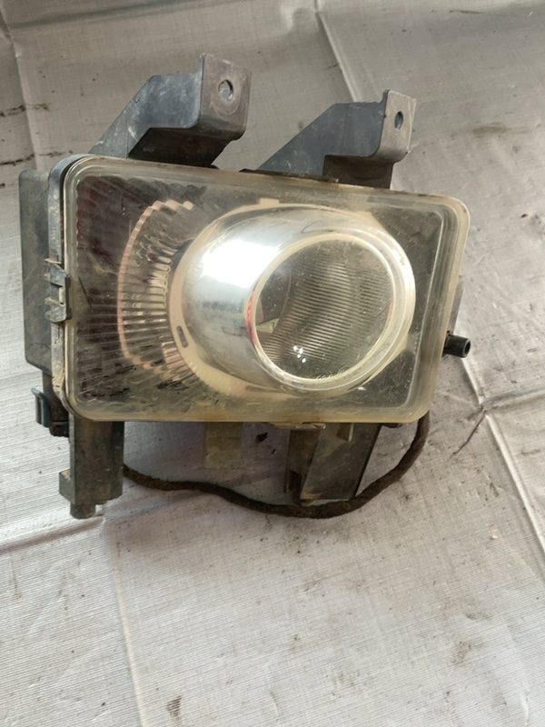 Far ceață - Parte montare: Dreapta față - Opel Astra H [2004 - 2007] Hatchback 1.8 AT (125 hp)