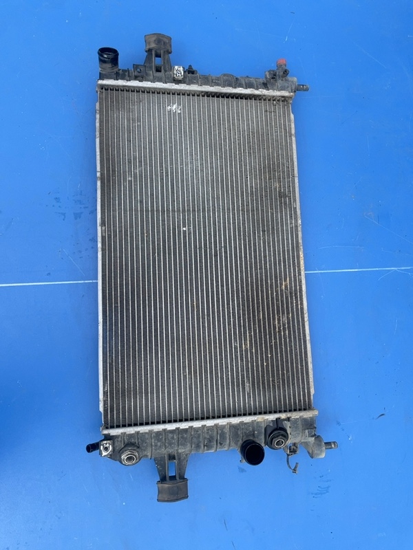 Radiator răcire - Opel Astra H [2004 - 2007] Hatchback 1.8 AT (125 hp)