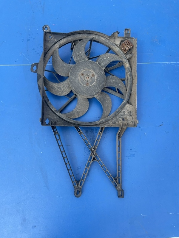 Ventilator răcire - Opel Astra H [2004 - 2007] Hatchback 1.8 AT (125 hp)