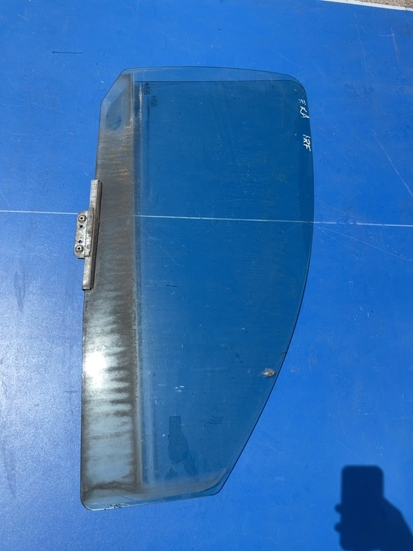 Geam lateral  - Parte montare: Dreapta față, Varianta: Hatchback 2 usi - Ford Ka 1 generation [1996 - 2008] Hatchback 3-doors
