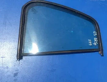 Geam lateral  - Parte montare: Dreapta spate, Varianta: Hatchback - Volkswagen Golf 3 generation [1991 - 1998] Hatchback 5-doors 1.6 MT (75 hp)