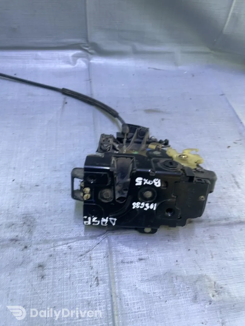 Broască ușă - Parte montare: Dreapta spate - Volkswagen Golf 4 generation [1997 - 2006]