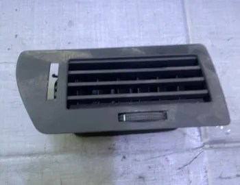 Guri ventilație - Parte montare: Stânga față - Opel Astra H [2004 - 2007] Hatchback 1.8 AT (125 hp)