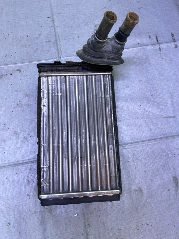 Radiator încălzire - Volkswagen Passat B5+ [restyling] [2000 - 2005] wagon 1.6 MT (102 hp)