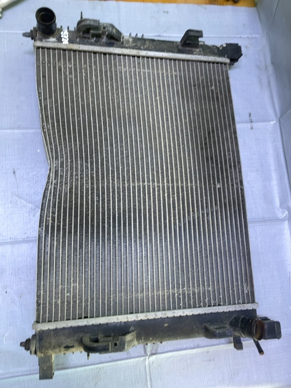 Radiator răcire - Dacia Sandero 2 generation [2013 - 2016] Hatchback 5-doors 1.2 16V MT (75 hp)