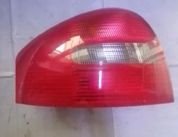 Lampă spate - Parte montare: Stânga, Varianta: Sedan - Audi A6 4B/C5 [1997 - 2001]