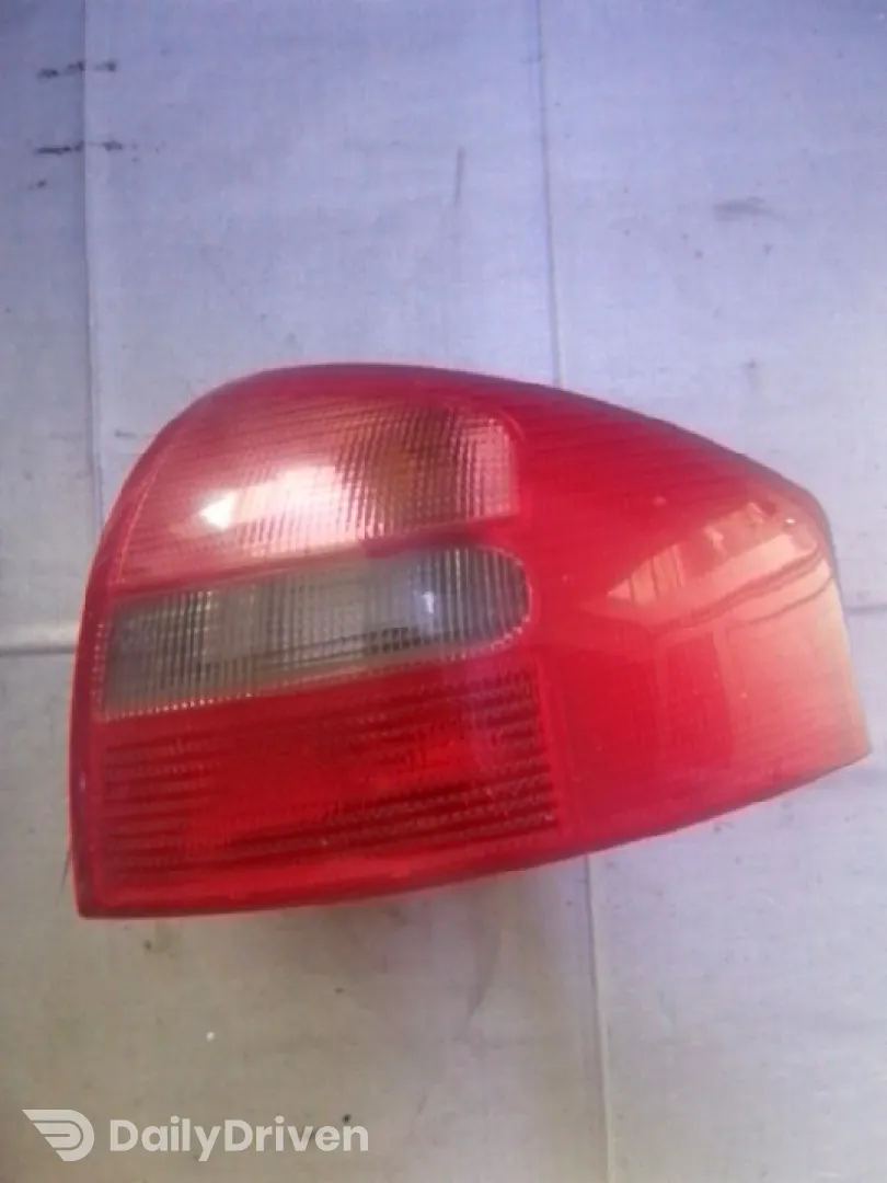 Lampă spate - Parte montare: Dreapta spate, Varianta: Sedan - Audi A6 4B/C5 [1997 - 2001]