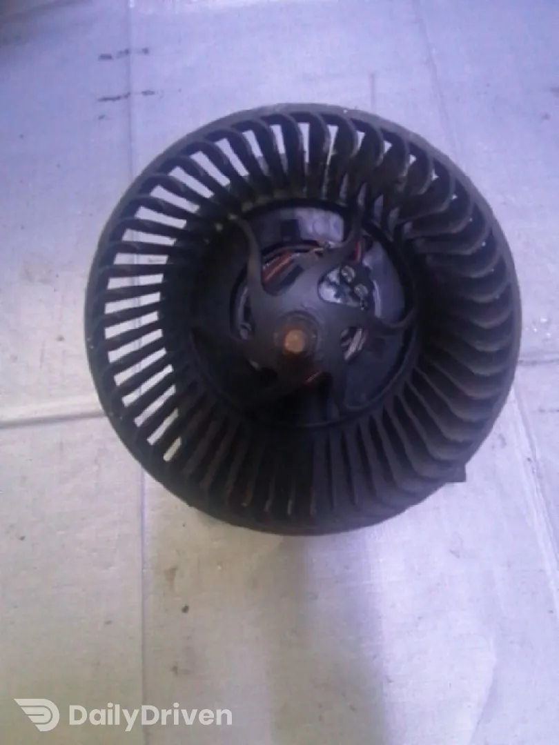Ventilator habitaclu - Skoda Octavia 1 generation [restyling] [2000 - 2010] Liftback 5-doors 1.9 TDI MT (90 hp)