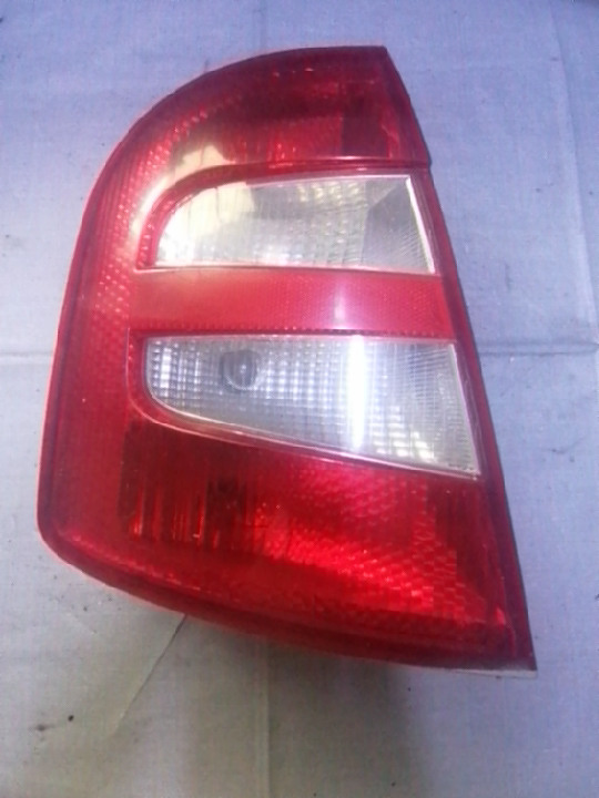 Lampă spate - Parte montare: Stânga, Varianta: Hatchback, Alte specificații: 5 usi - Skoda Fabia 6Y [1999 - 2004]
