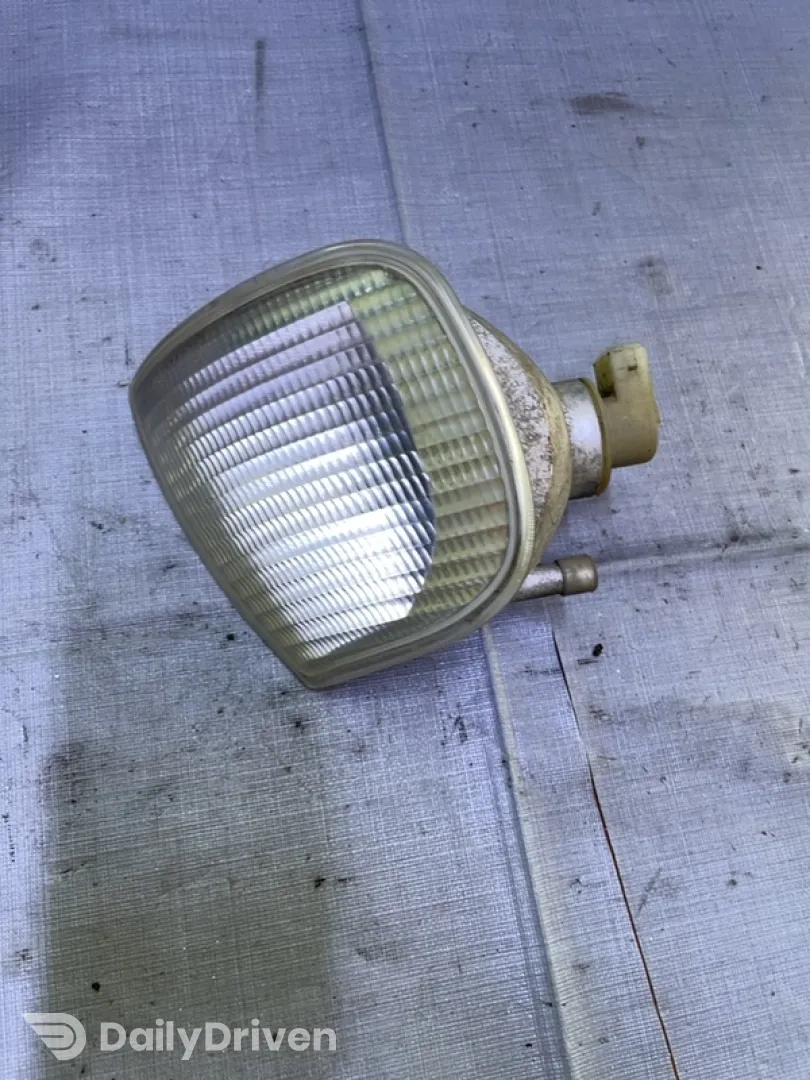 Semnalizator - Culoare: Alb, Parte montare: Dreapta față - Volkswagen Polo 3 generation [1994 - 2001]