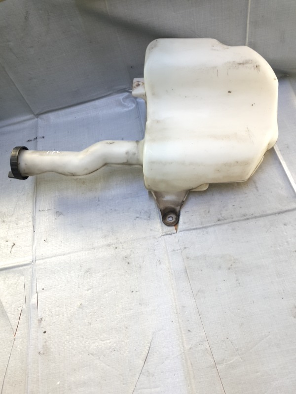 Vas lichid parbriz - Ford Mondeo 3 generation [2000 - 2003] Sedan 2.0 TDCi 5MT (130 hp)