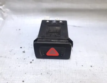 Buton avarie - Volkswagen Golf 4 generation [1997 - 2006] wagon 1.9 TDI MT (90 hp)