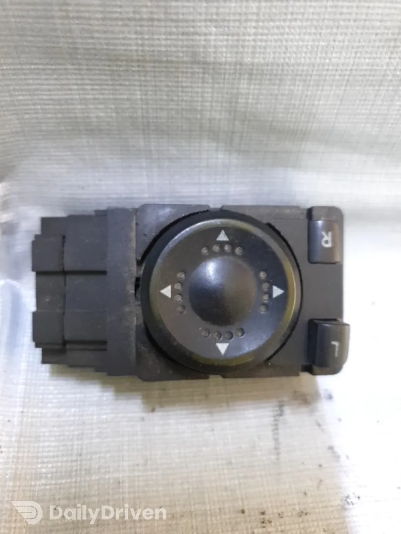 Buton reglaj oglinzi - Volkswagen Passat B5 [1996 - 2000] Sedan 4-doors 1.9 TDI AT (90 hp)