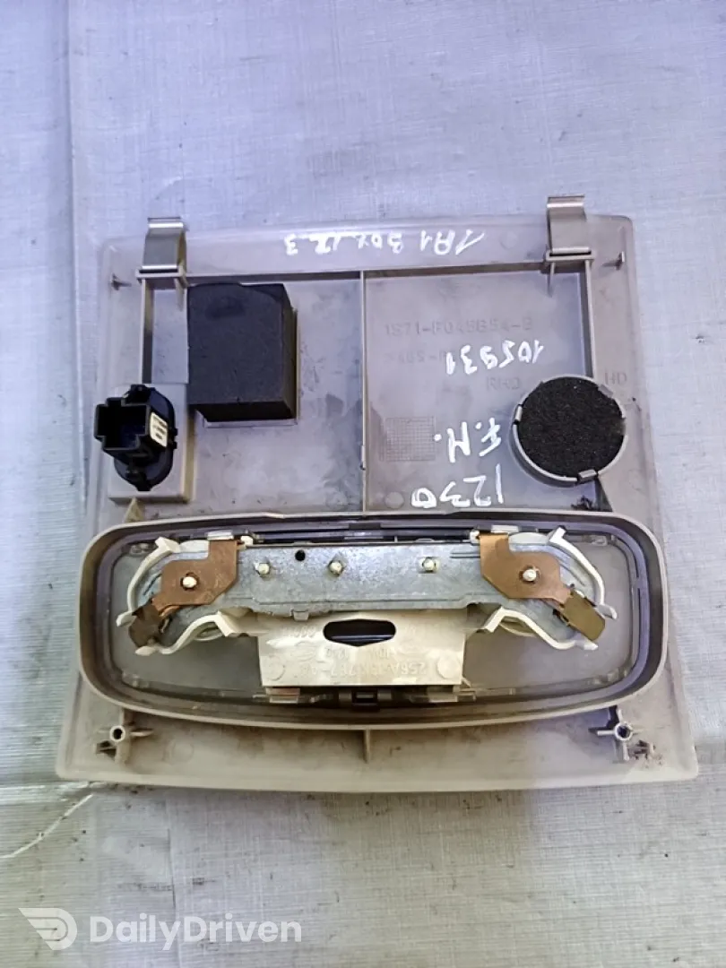 Plafonieră - Ford Mondeo 3 generation [2000 - 2003] Sedan 2.0 TDCi 5MT (130 hp)