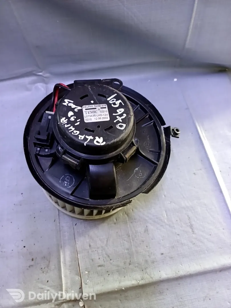 Ventilator habitaclu - Renault Laguna 2 generation [2001 - 2005] Grandtour wagon 1.9 DCi  MT (120 hp)