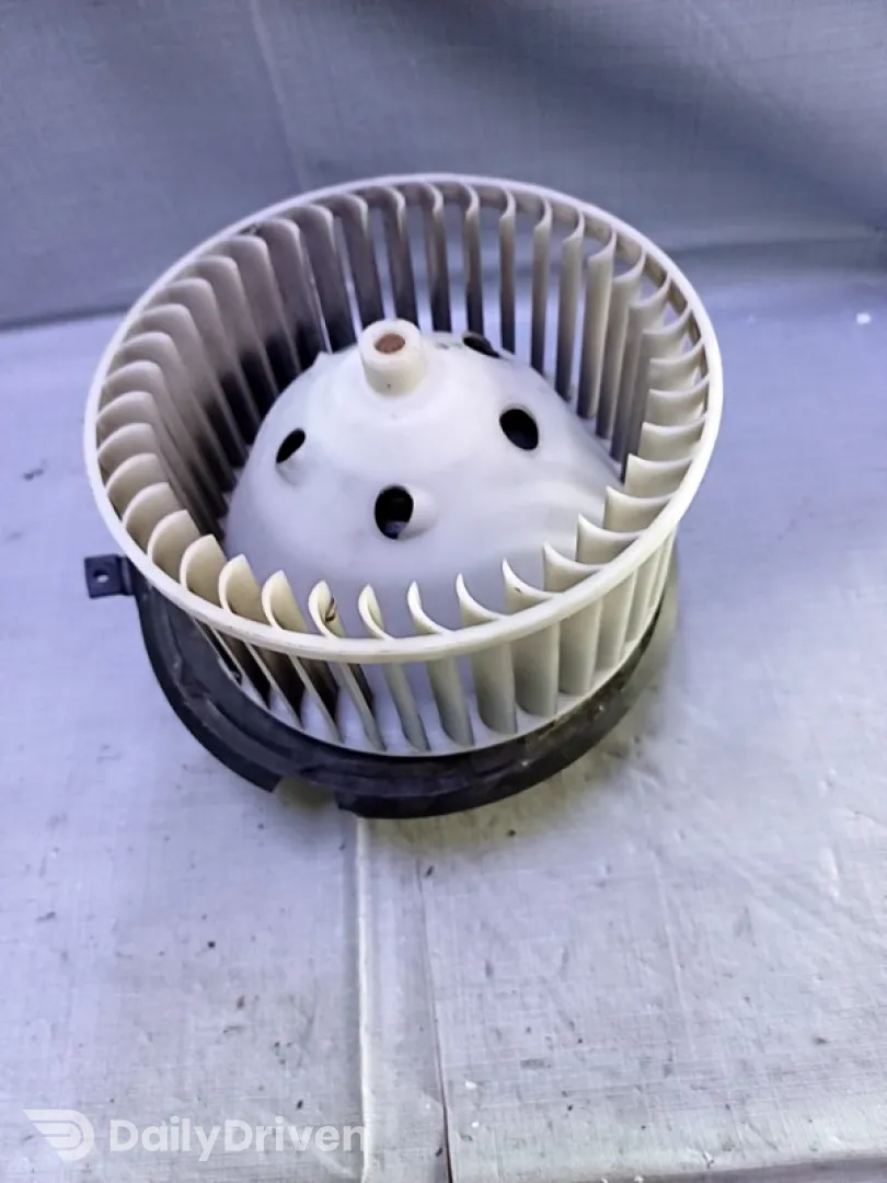 Ventilator habitaclu - Renault Laguna 2 generation [2001 - 2005] Grandtour wagon 1.9 DCi  MT (120 hp)