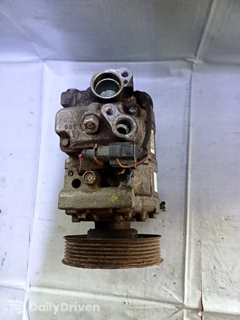 Compresor climă - Audi A4 B6 [2000 - 2005] Sedan 1.6 MT (102 hp)