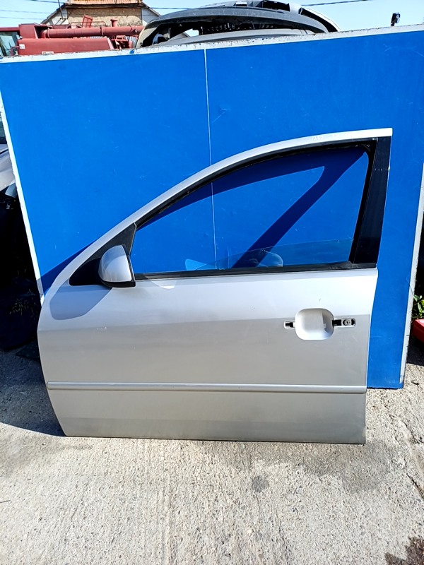 Ușă față - Culoare: Gri, Parte montare: Stânga, Varianta: Sedan - Ford Mondeo 3 generation [2000 - 2003] Sedan 2.0 TDCi 5MT (130 hp)