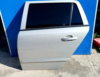 Ușă spate