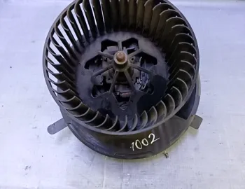 Ventilator habitaclu - Volkswagen Golf 5 generation [2003 - 2009] Hatchback 5-doors 2.0 TDI MT (140 hp)