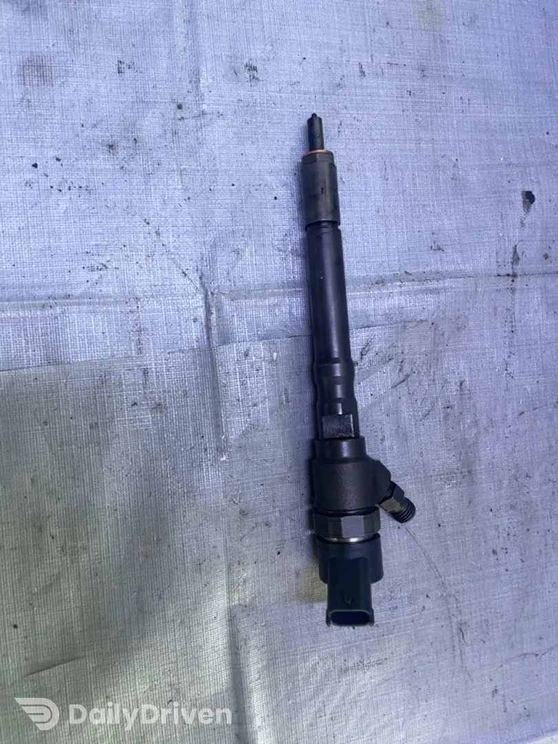 Injector - Hyundai Tucson 1 generation [2004 - 2010] Crossover 2.0 CRDI MT 2WD (112 hp)