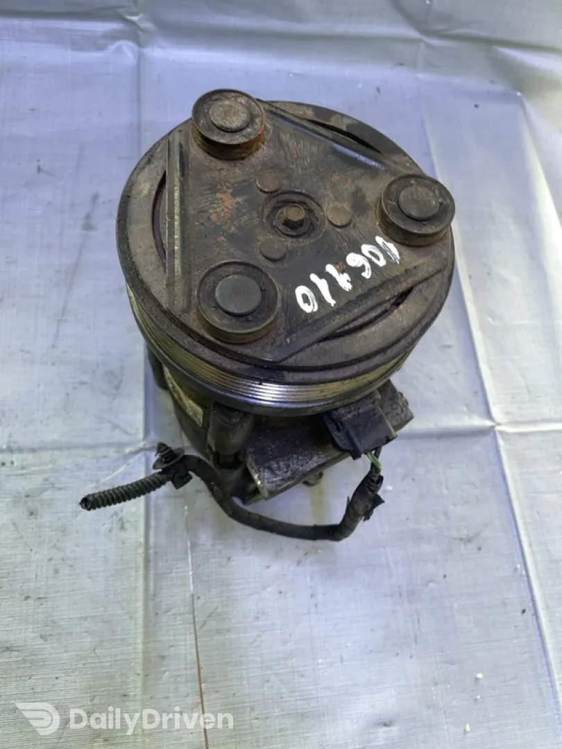 Compresor climă - Ford Mondeo 3 generation [2000 - 2003] Sedan 2.0 TDCi 5MT (130 hp)