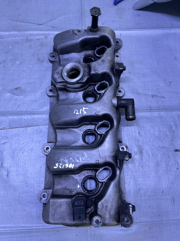 Capac culbutori - Hyundai Tucson 1 generation [2004 - 2010] Crossover 2.0 CRDI MT 2WD (112 hp)