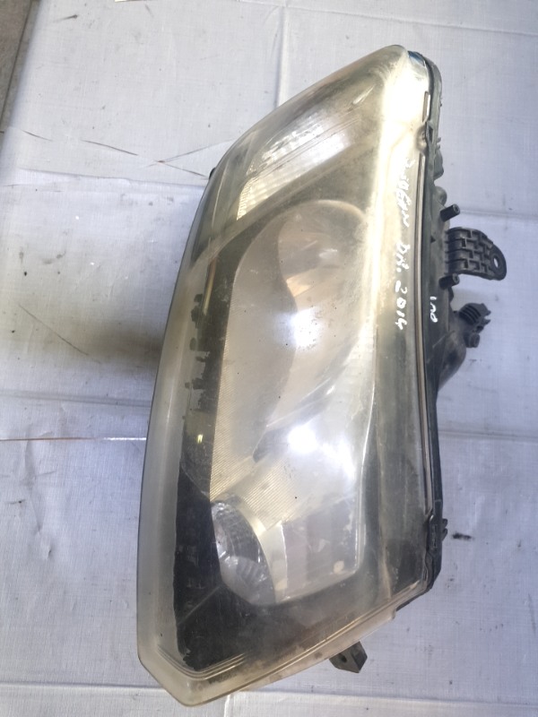 Far față - Parte montare: Dreapta față - Dacia Sandero 2 generation [2013 - 2016] Hatchback 5-doors 1.2 16V MT (75 hp)