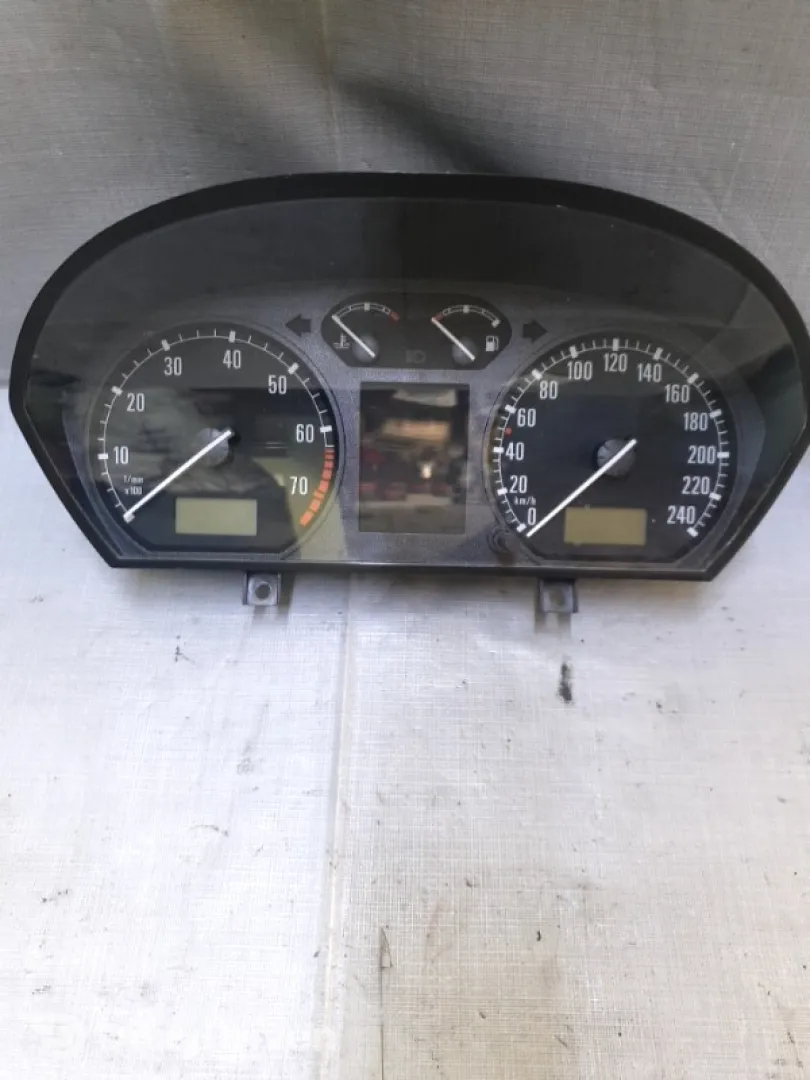 Ceas bord - Skoda Fabia 6Y [1999 - 2004] Combi wagon 5-doors 1.4 MT (101 hp)
