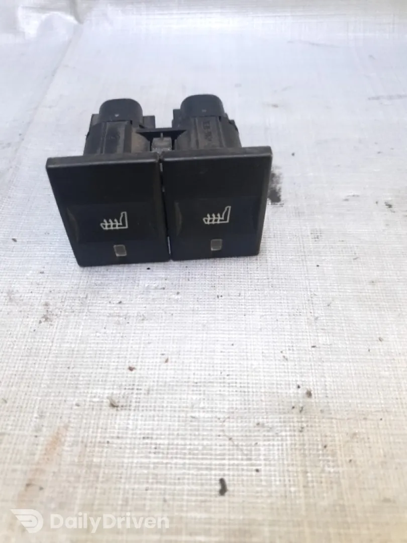 Buton încalzire scaun - Ford Mondeo 3 generation [2000 - 2003] Sedan 2.0 TDCi 5MT (130 hp)