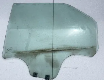 Geam lateral  - Parte montare: Stânga spate, Varianta: Sedan - Dacia Logan 1 generation [2004 - 2008] Sedan