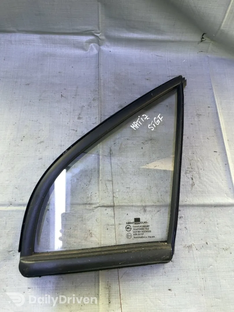 Geam lateral  - Parte montare: Stânga față, Varianta: Hatchback - Daewoo Matiz 2 generation [2005 - 2009] Hatchback 5 doors 0.8 MT (52 hp)