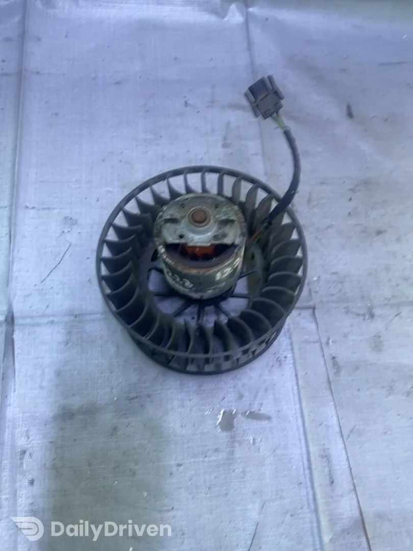 Ventilator habitaclu - BMW 3 Series E36 [1990 - 2000] Sedan 316i MT (102 hp)