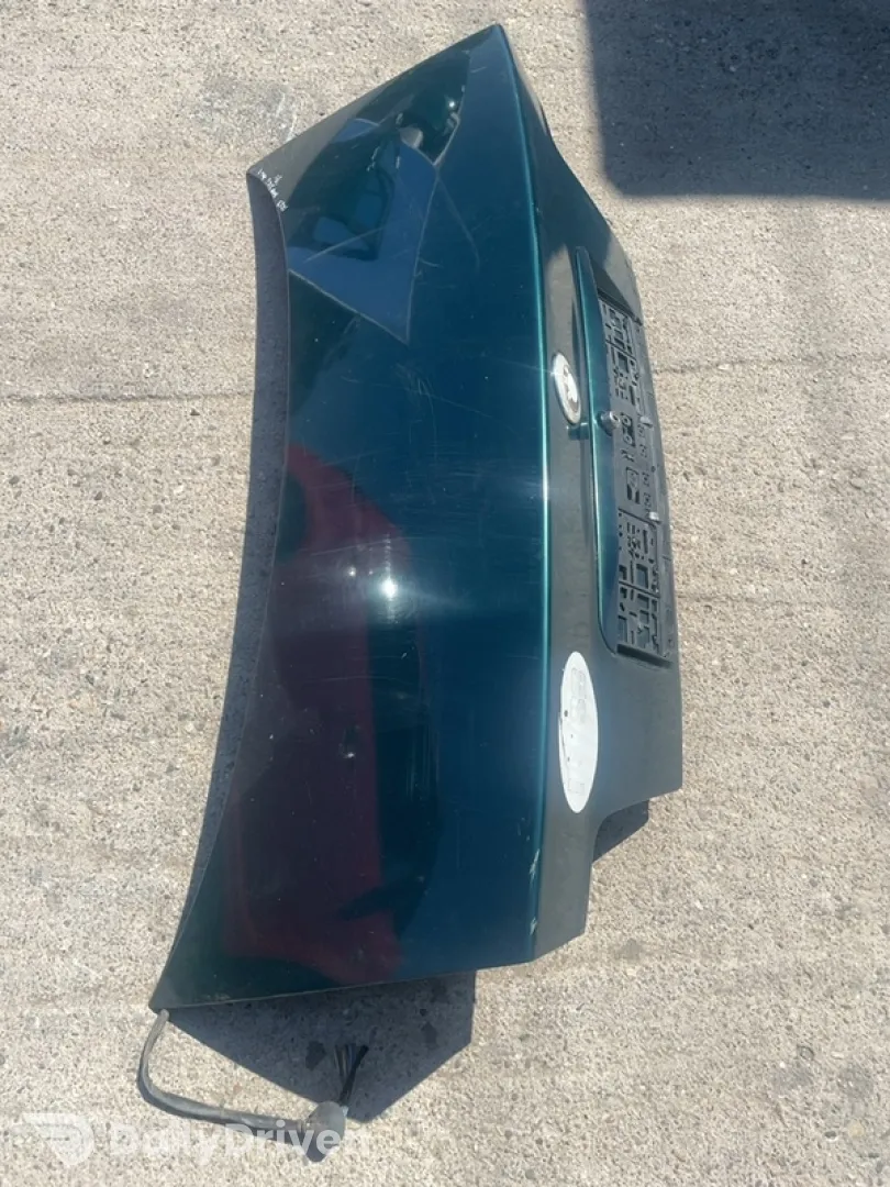 Capotă portbagaj - Culoare: Verde , Varianta: Sedan - BMW 3 Series E36 [1990 - 2000] Sedan 316i MT (102 hp)