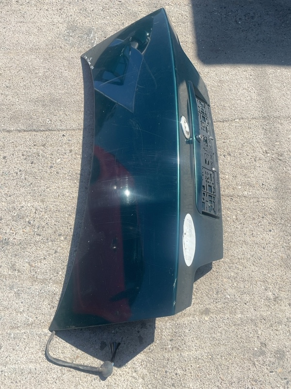 Capotă portbagaj - Culoare: Verde , Varianta: Sedan - BMW 3 Series E36 [1990 - 2000] Sedan 316i MT (102 hp)