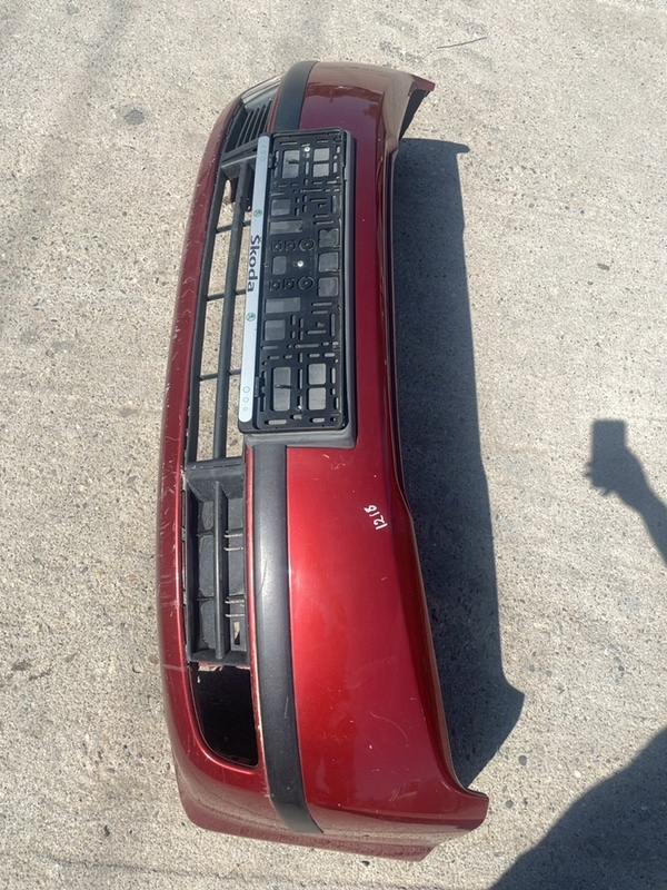 Bară protecție  - Culoare: Vișiniu, Parte montare: Față, Varianta: W - Skoda Fabia 6Y [1999 - 2004] Combi wagon 5-doors 1.4 MT (101 hp)