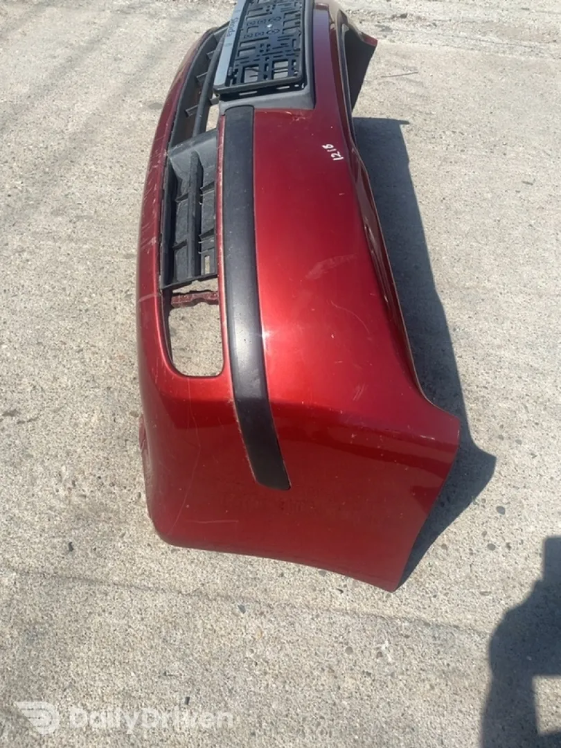 Bară protecție  - Culoare: Vișiniu, Parte montare: Față, Varianta: W - Skoda Fabia 6Y [1999 - 2004] Combi wagon 5-doors 1.4 MT (101 hp)