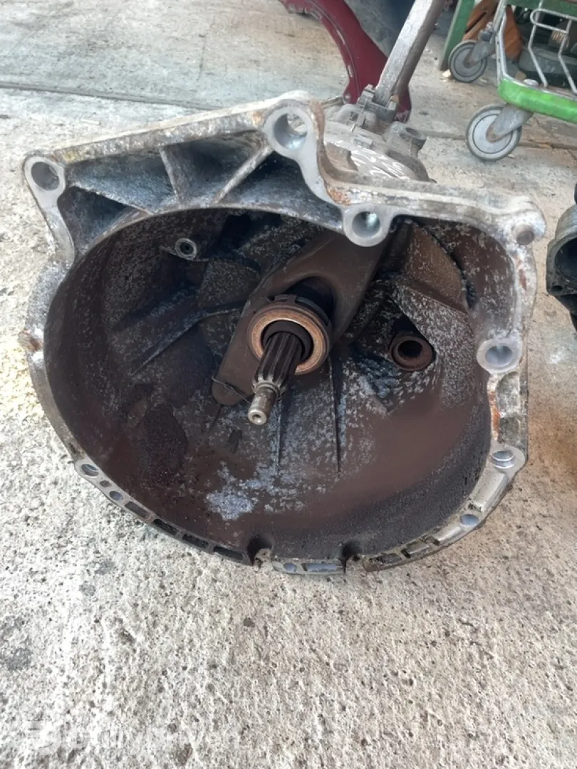 Cutie de viteze - Manuală - BMW 3 Series E36 [1990 - 2000] Sedan 316i MT (102 hp)