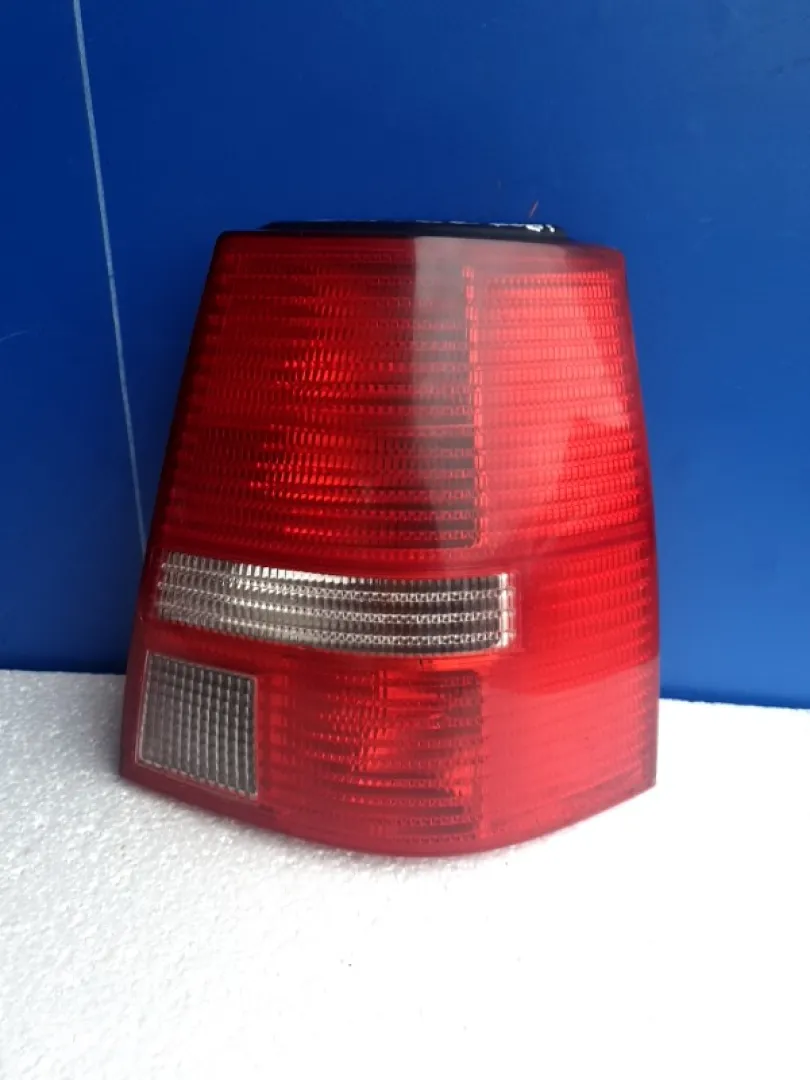 Lampă spate - Parte montare: Dreapta, Varianta: Wagon - Volkswagen Golf 4 generation [1997 - 2006] wagon 1.9 TDI MT (100 hp)