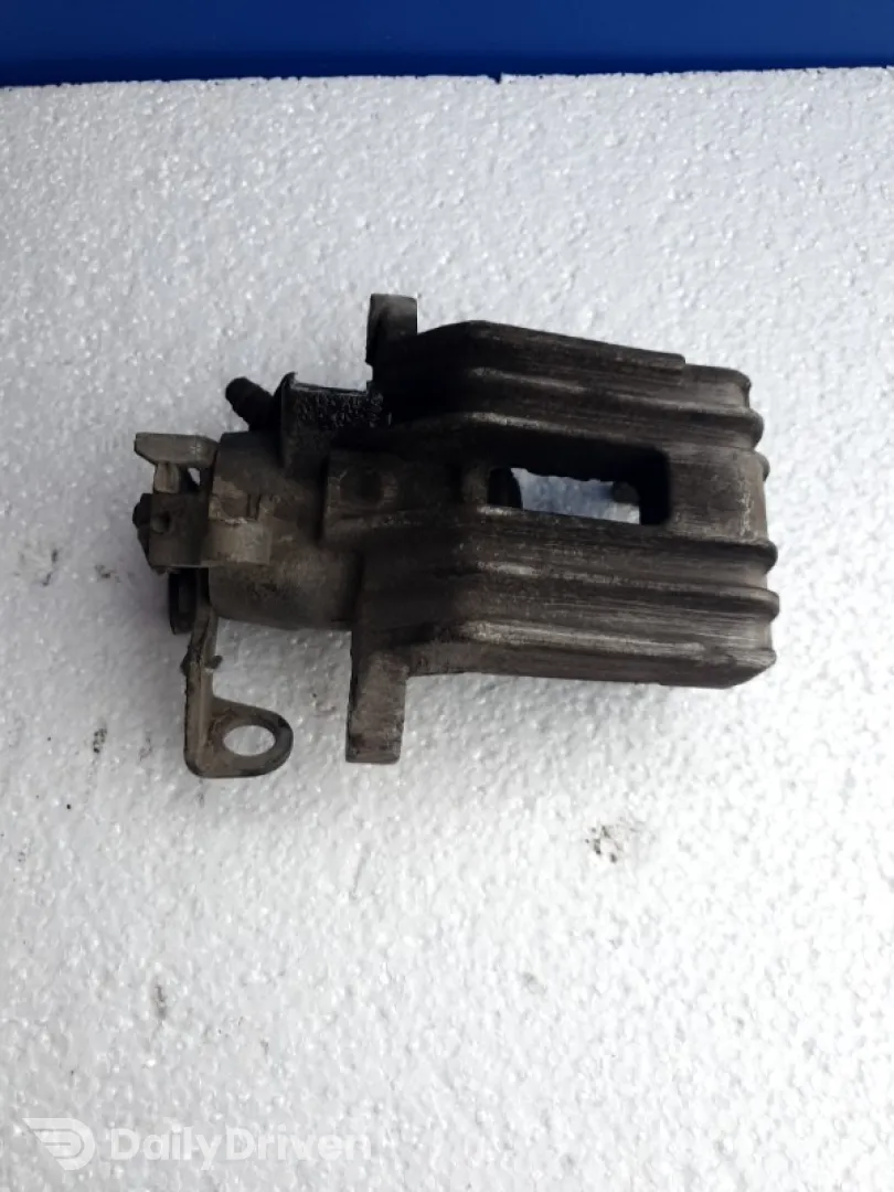 Etrier spate - Parte montare: Dreapta - Volkswagen Golf 4 generation [1997 - 2006] wagon 1.9 TDI MT (100 hp)