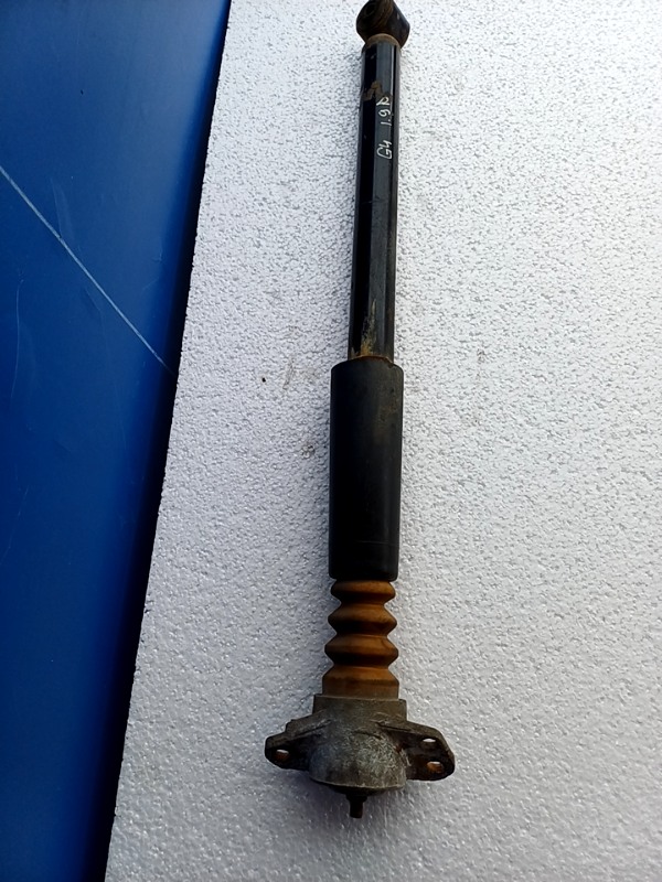 Amortizor - Parte montare: Spate - Volkswagen Golf 4 generation [1997 - 2006] wagon 1.9 TDI MT (100 hp)