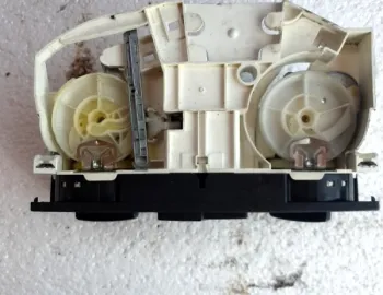 Panou comandă aer - Volkswagen Golf 4 generation [1997 - 2006] wagon 1.9 TDI MT (100 hp)