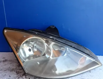 Far față - Parte montare: Dreapta - Ford Focus 1 generation [1998 - 2004]