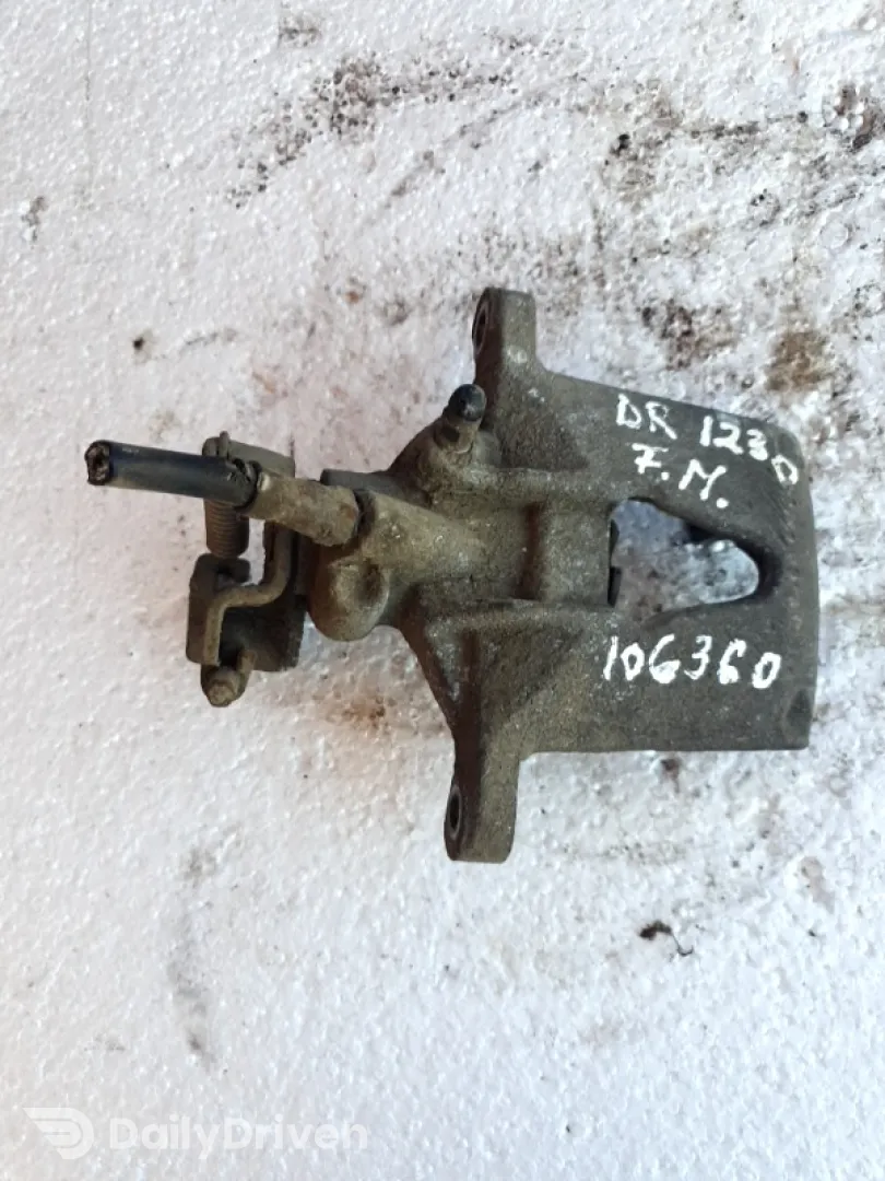 Etrier spate - Parte montare: Dreapta - Ford Mondeo 3 generation [2000 - 2003] Sedan 2.0 TDCi 5MT (130 hp)