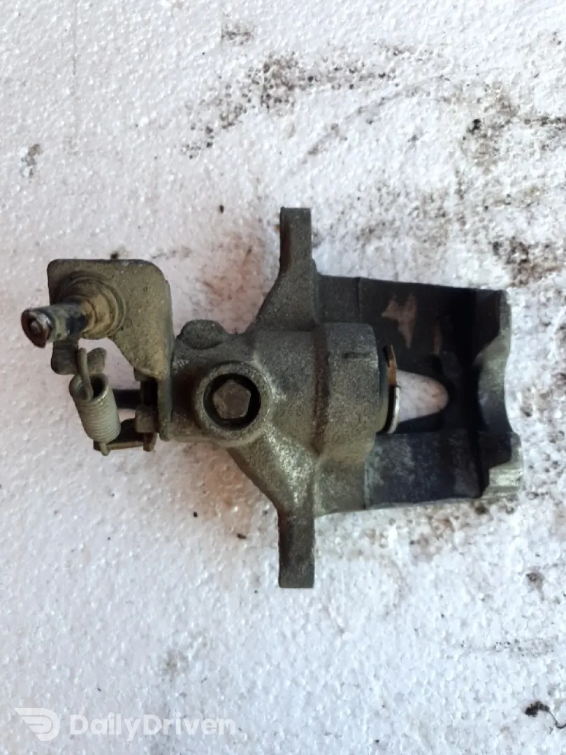 Etrier spate - Parte montare: Dreapta - Ford Mondeo 3 generation [2000 - 2003] Sedan 2.0 TDCi 5MT (130 hp)