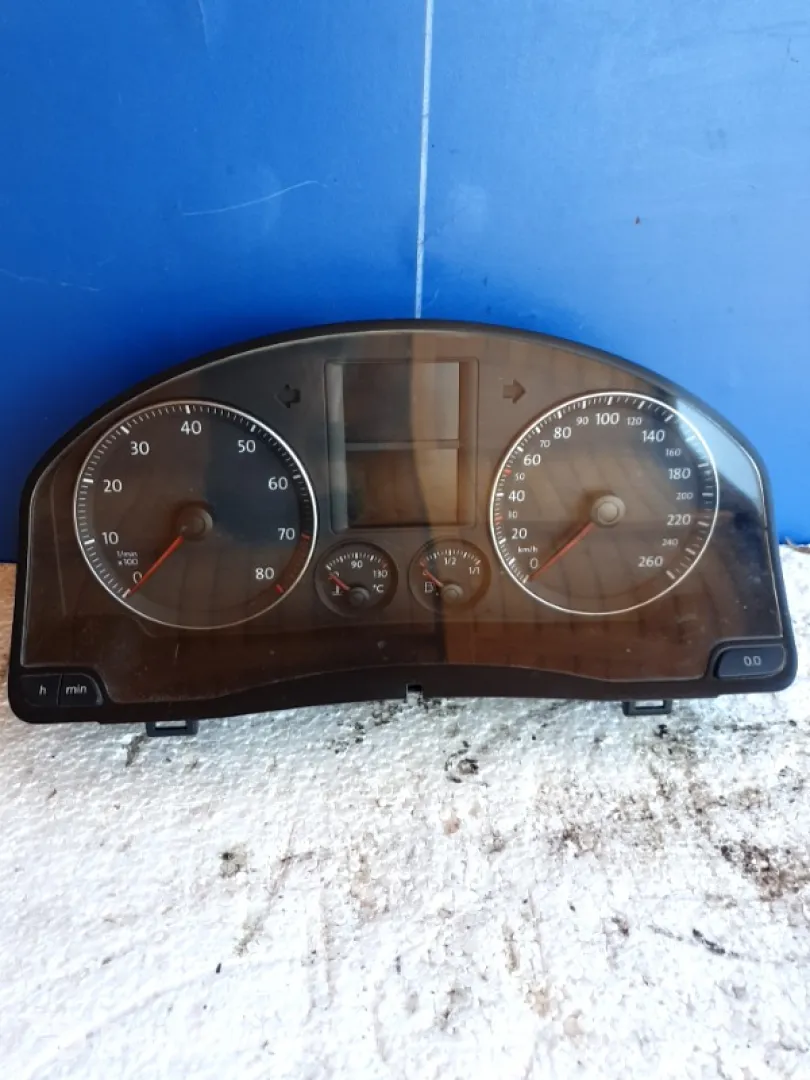 Ceas bord - Volkswagen Golf 5 generation [2003 - 2009] Hatchback 5-doors 1.6 FSI MT (115 hp)
