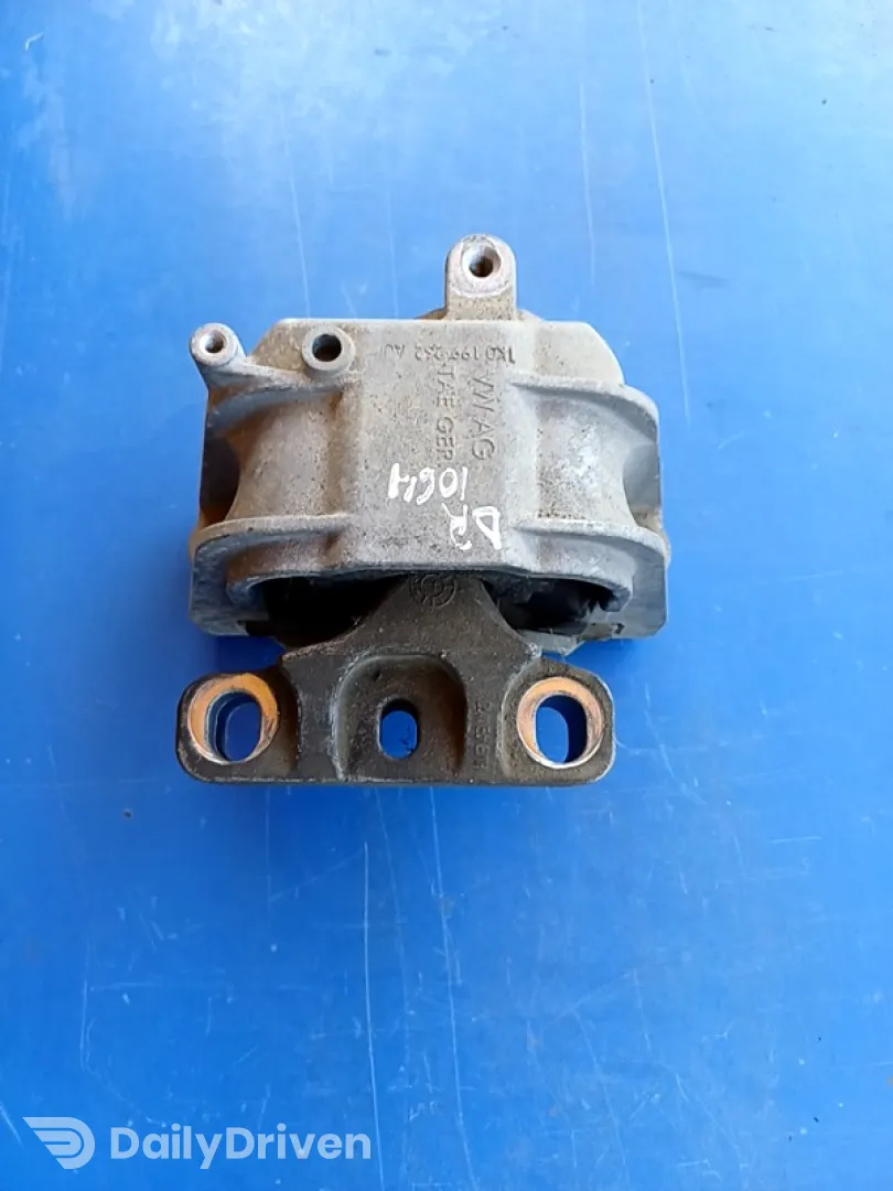 Suport motor - Parte montare: Dreapta - Volkswagen Golf 5 generation [2003 - 2009] Hatchback 5-doors 1.6 FSI MT (115 hp)